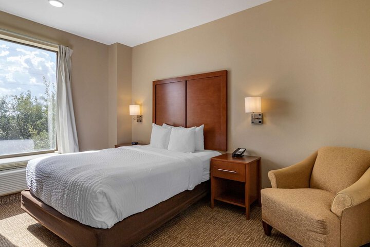 Room 10 of 31