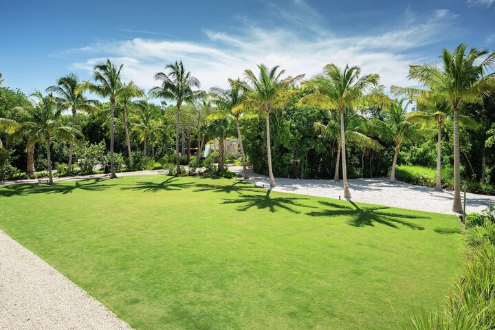 Bakers Cay Resort Key Largo Curio Collection by Hilton