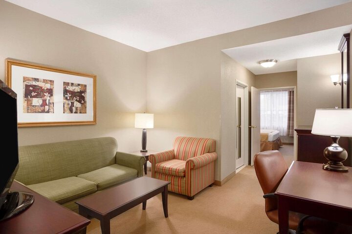 Room 26 of 54