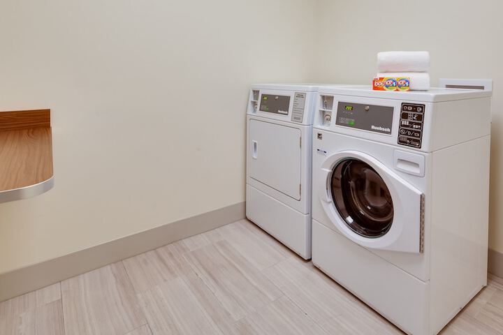 Holiday Inn Express & Suites Latta by IHG
