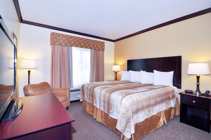 Room 17 of 24