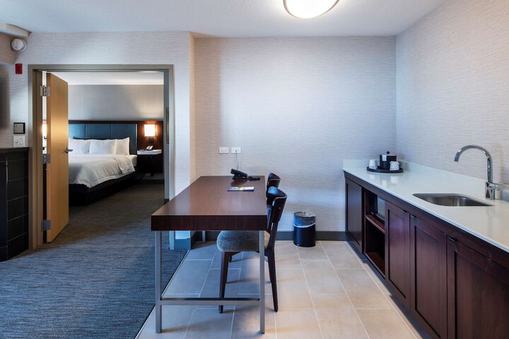 Hampton Inn & Suites Chicago / Lincolnshire