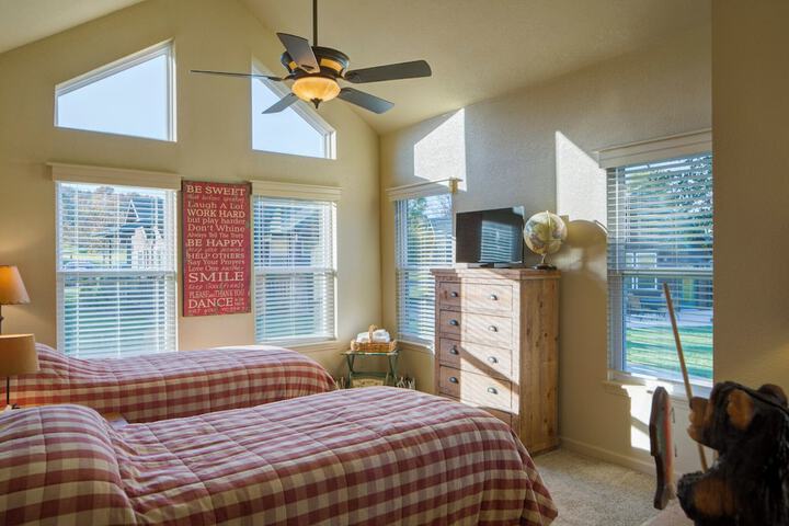 Room 28 of 49