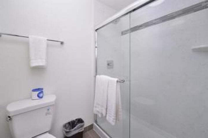 Budget Inn & Suites Commerce