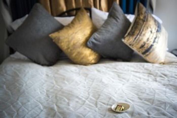 Oak Bay Guest House Bed & Breakfast