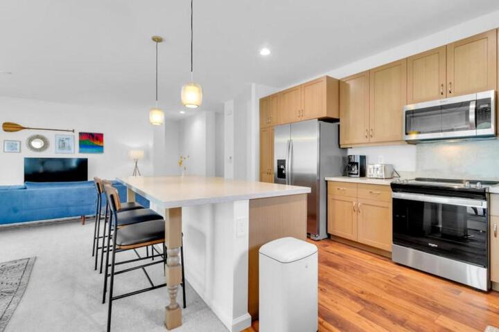 Kalo Homes - Coastal island haven