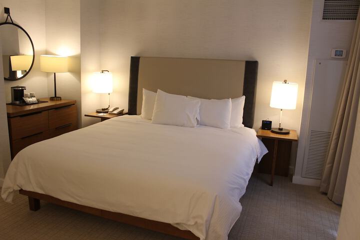Room 61 of 82
