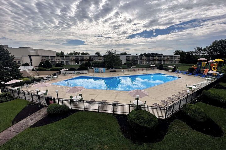 Pool 11 of 72