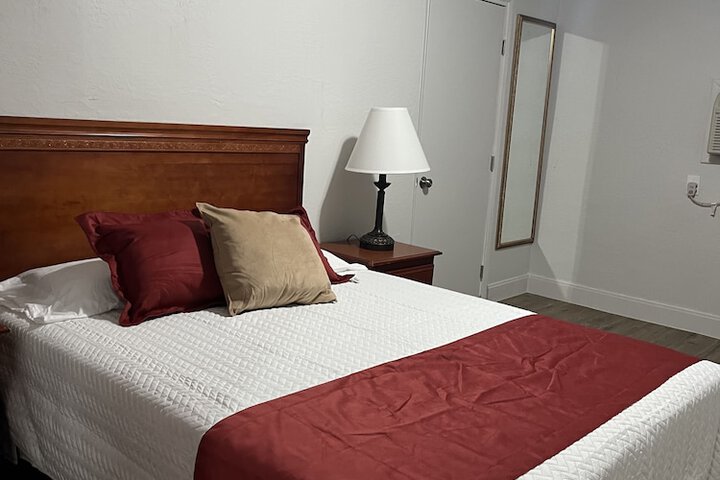 Room 26 of 26