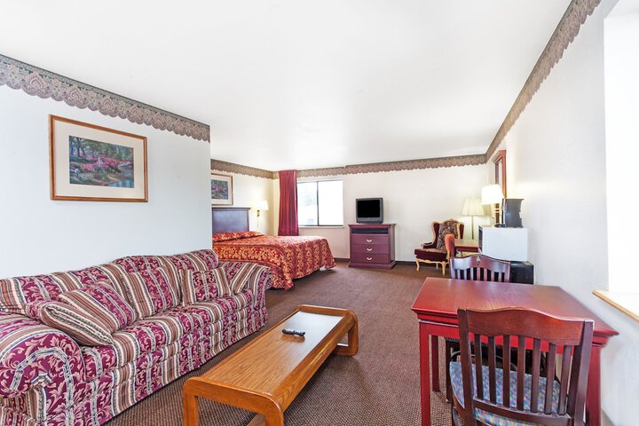 Room 16 of 32