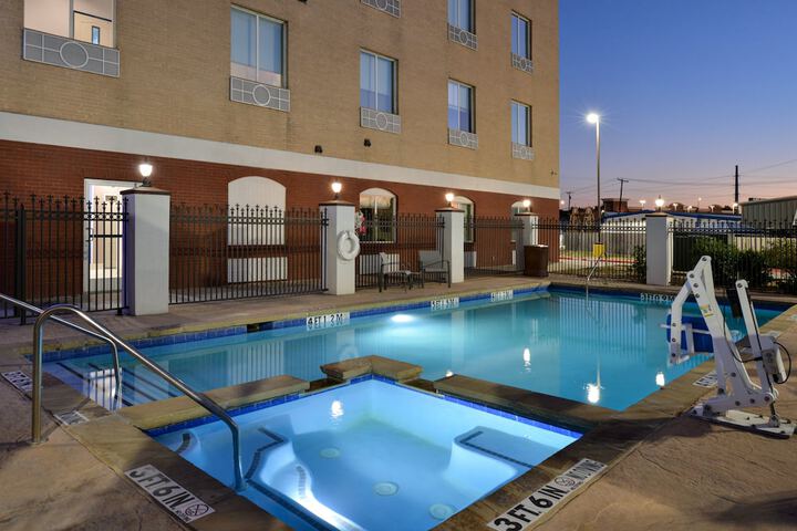 Pool 11 of 67