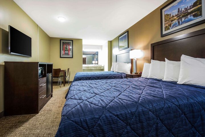 Room 12 of 24