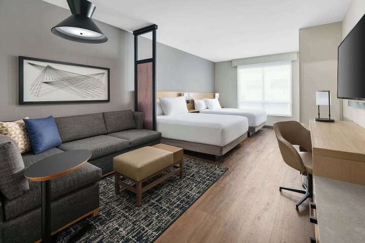 Room 12 of 52