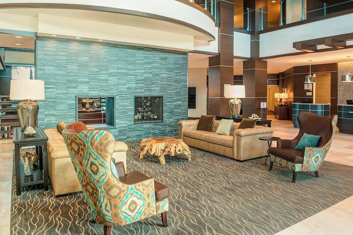 Hotel Interior 8 of 23