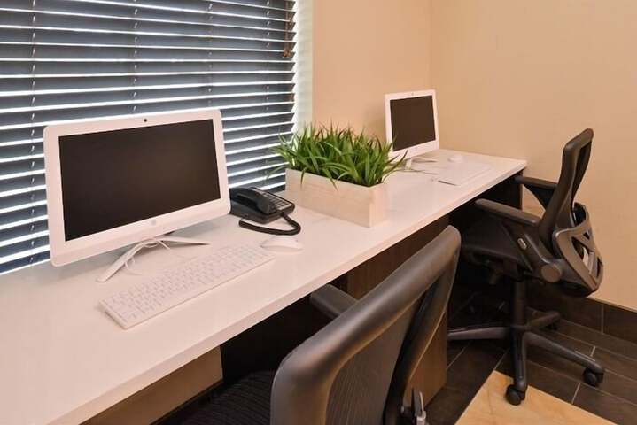 Business Center 64 of 64