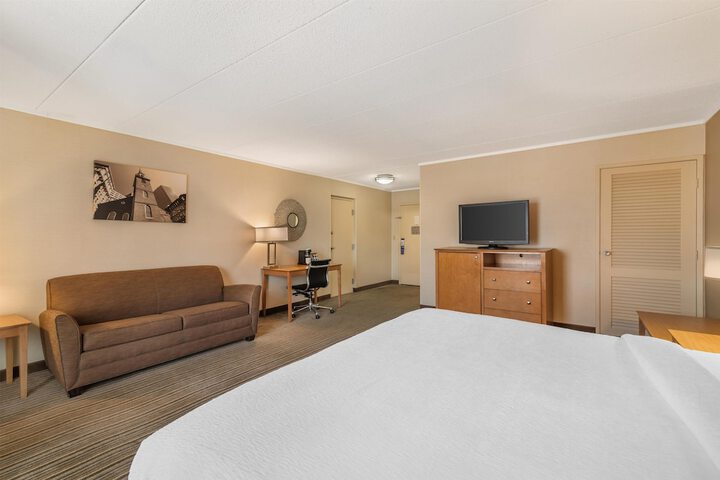 Best Western Plus Waltham Boston