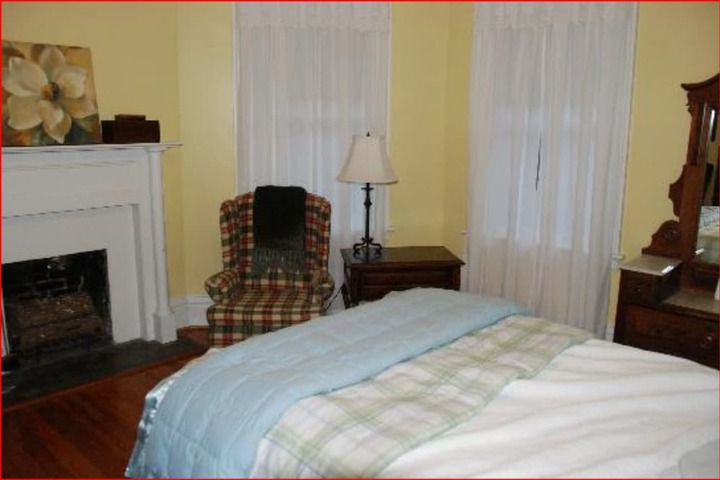 Room 12 of 17