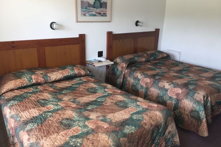 Room 9 of 39