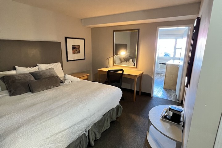 Room 40 of 59