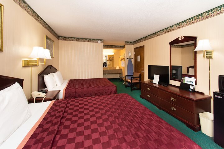 Room 11 of 34