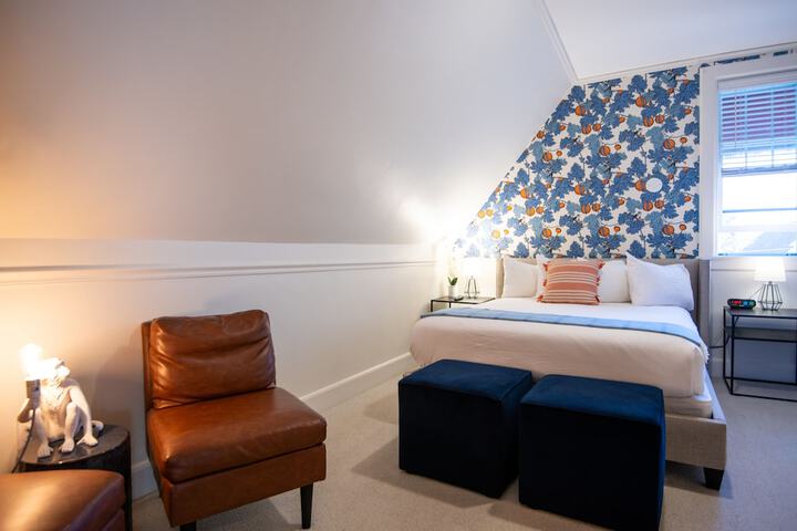 Room 32 of 57