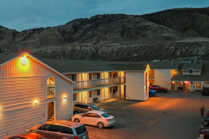 Hotel 8 of 61