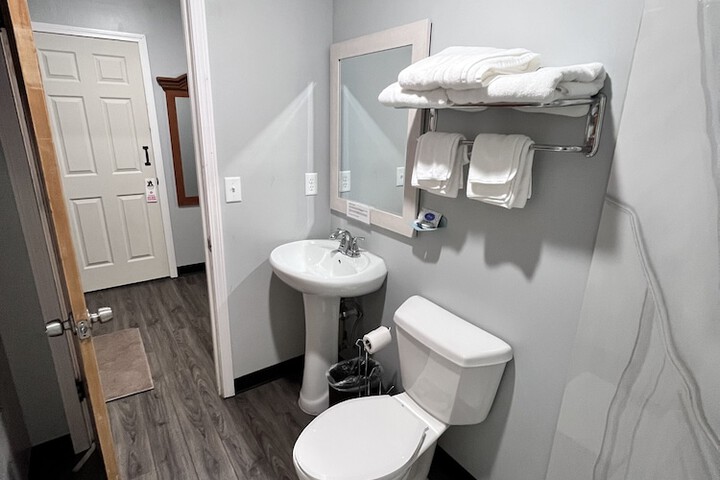 Room 14 of 21