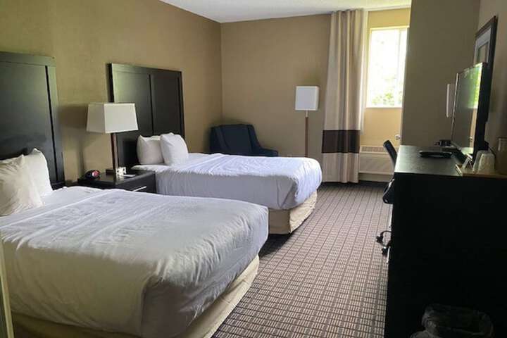 Room 11 of 20