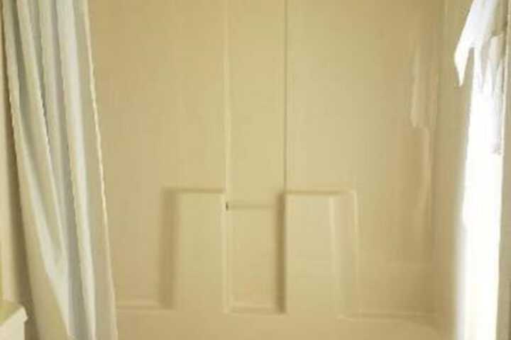 Room 15 of 38