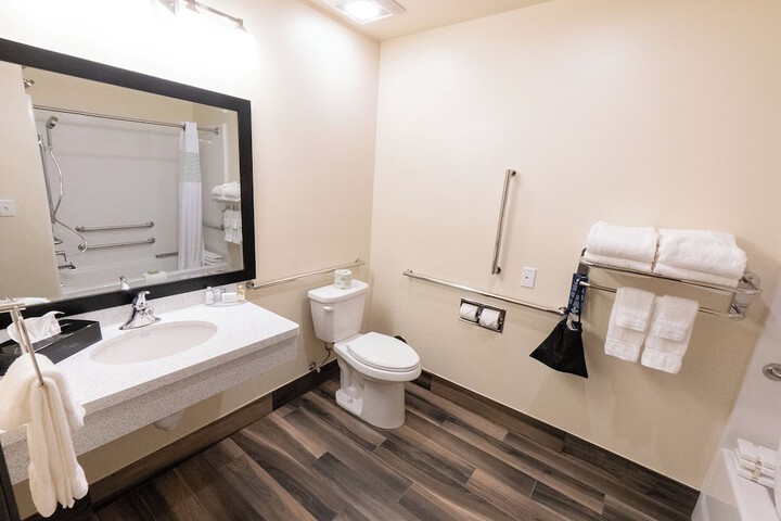 Cobblestone Inn & Suites - Sheldon