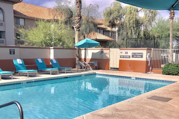 Pool 4 of 44