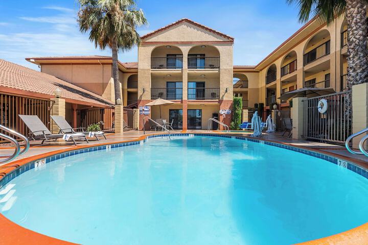 Pool 3 of 49
