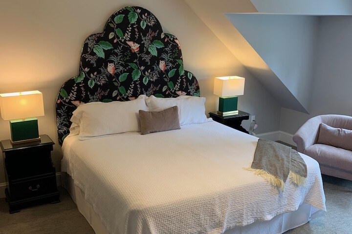 Room 16 of 42