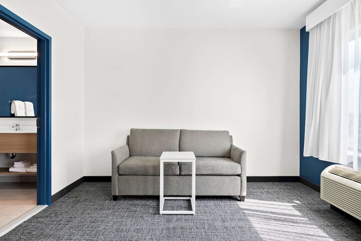 Room 19 of 31