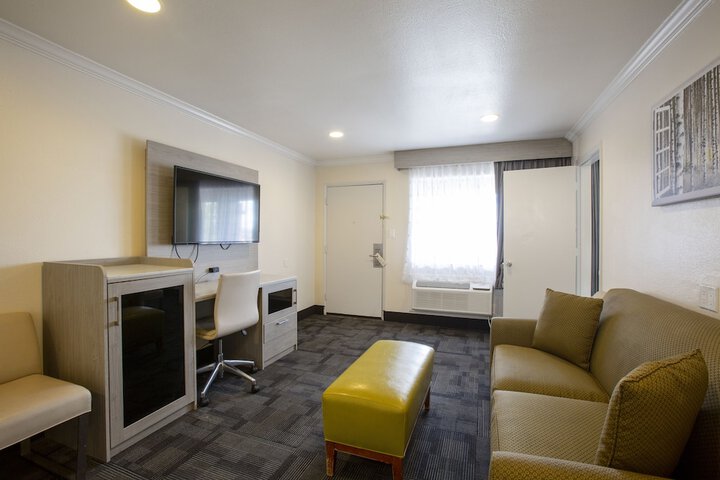 Room 60 of 75