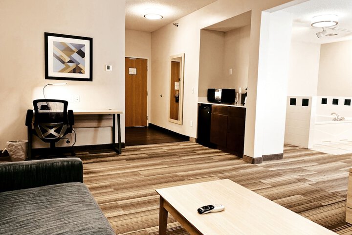 Room 48 of 64