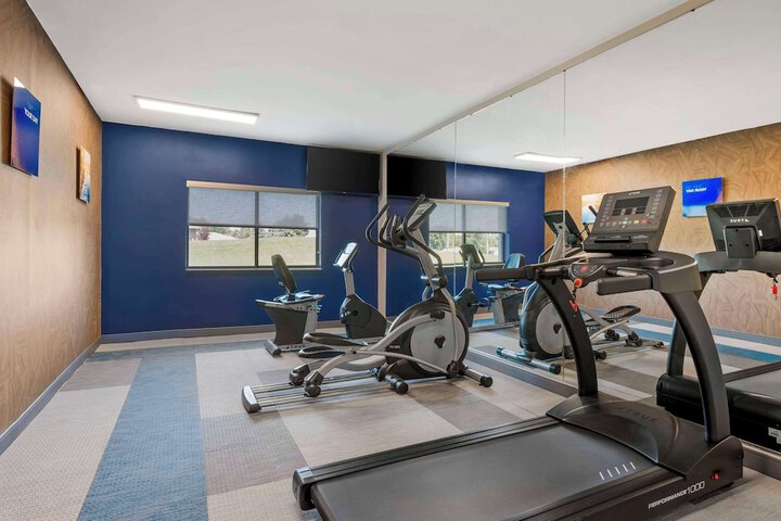 Comfort Inn Kendallville East