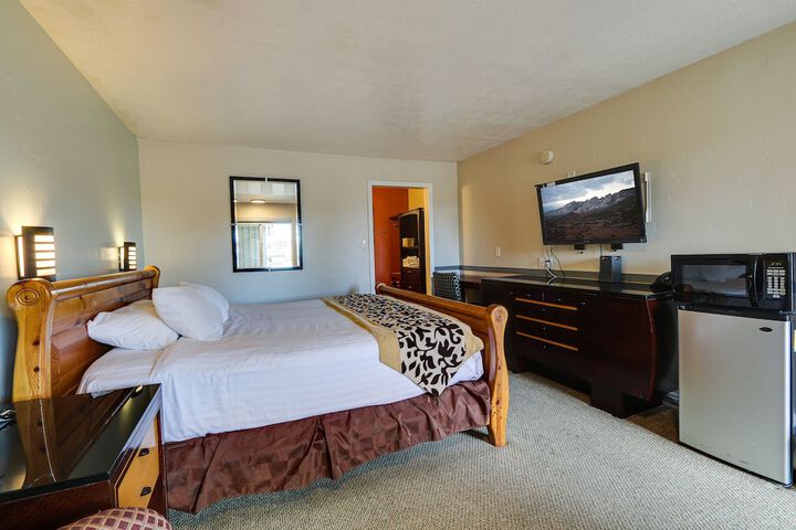 Room 42 of 47