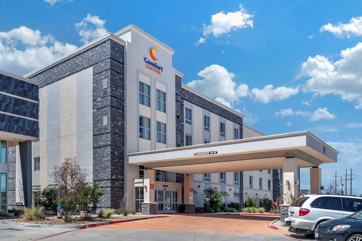 Hotel 2 of 39