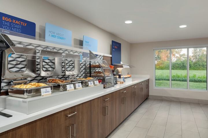 Holiday Inn Express Hotel & Suites NORTH FREMONT by IHG