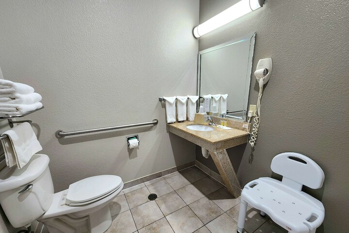 Days Inn by Wyndham Kemah