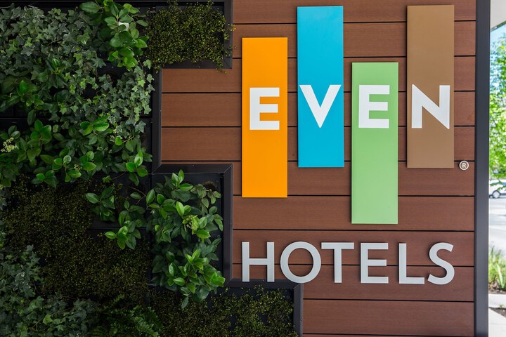 Hotel 4 of 64