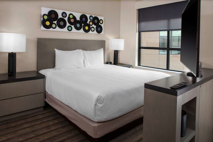 Room 33 of 55