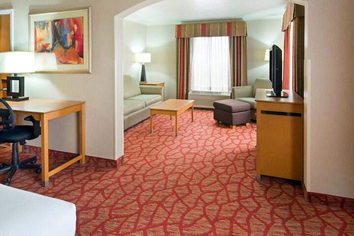 Room 22 of 42
