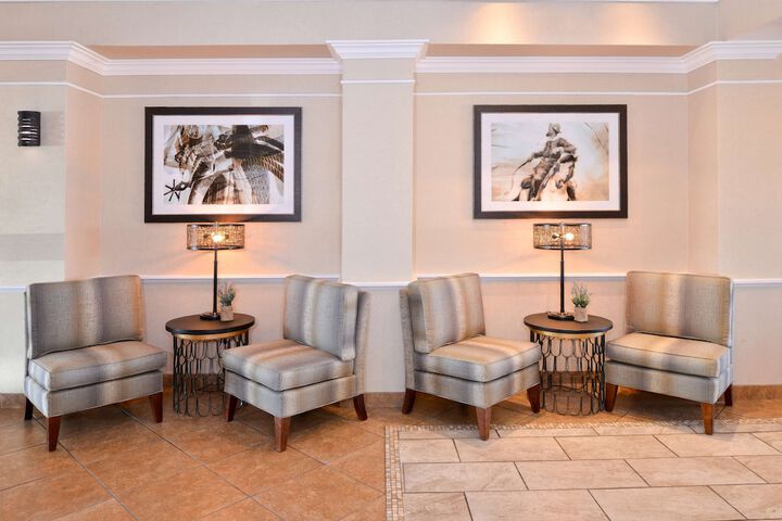 Hotel Interior 6 of 24
