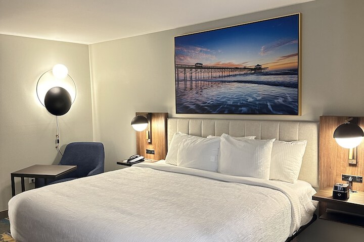 Room 80 of 99