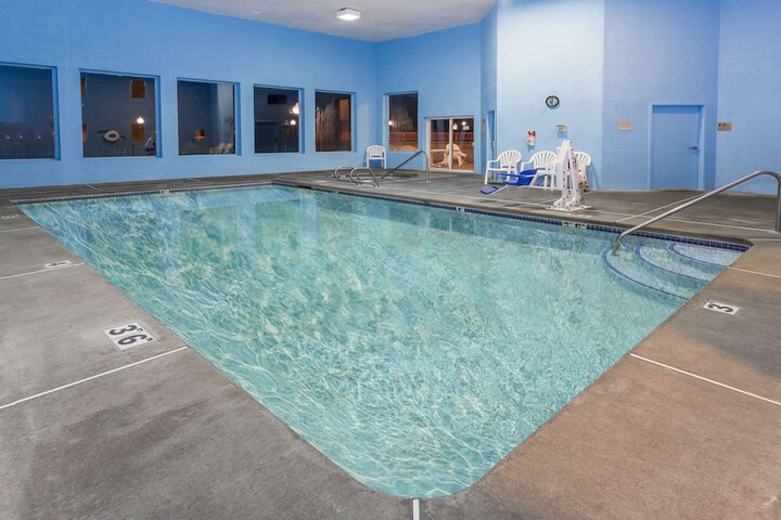 Pool 3 of 17
