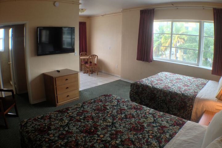 Room 27 of 39