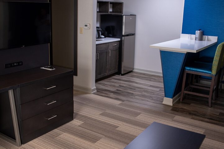 Holiday Inn Express Hotel & Suites Conover (Hickory Area) by IHG