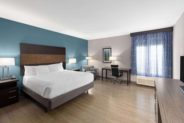 Room 35 of 50
